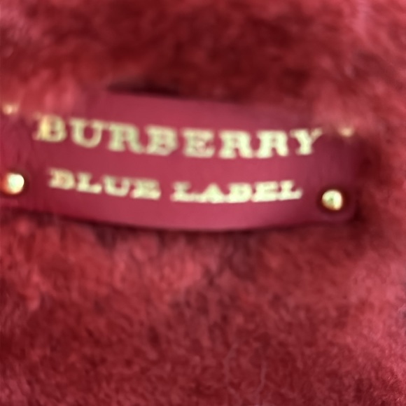 Burberry blue label burgundy shearling and leather 2 way handbag - Picture 3 of 15